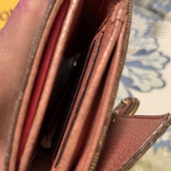 Gucci Vintage  Brown w/ Pink Interior Long Wallet. - Picture 12 of 12